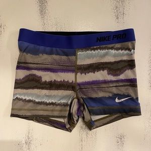 1x Nike Pro Spandex - Size Med